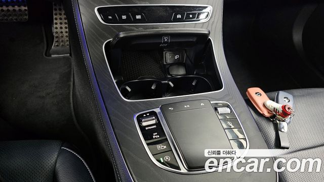 Mercedes-Benz E-Class E220d 4MATIC AMG Line
