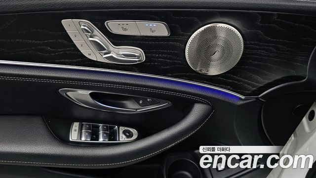 Mercedes-Benz E-Class E220d 4MATIC AMG Line