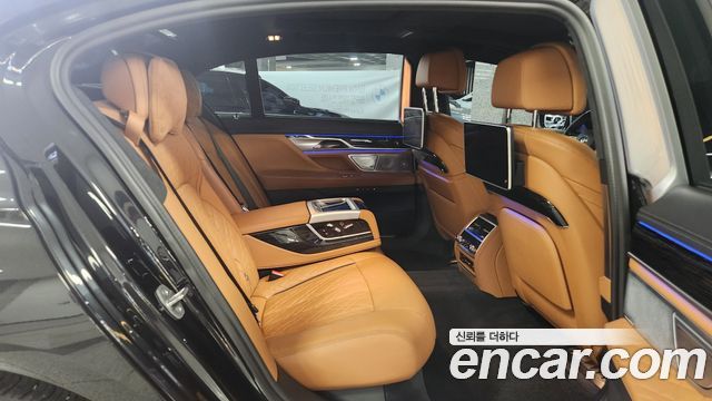 BMW 7-Series 740Li xDrive M Sport Package