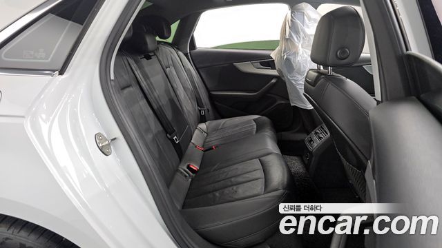 Audi A4 40 TFSI