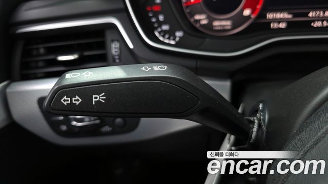Audi A4 40 TFSI