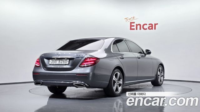 Mercedes-Benz E-Class E300 AV Intelligent Drive