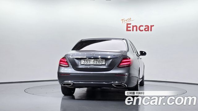 Mercedes-Benz E-Class E300 AV Intelligent Drive