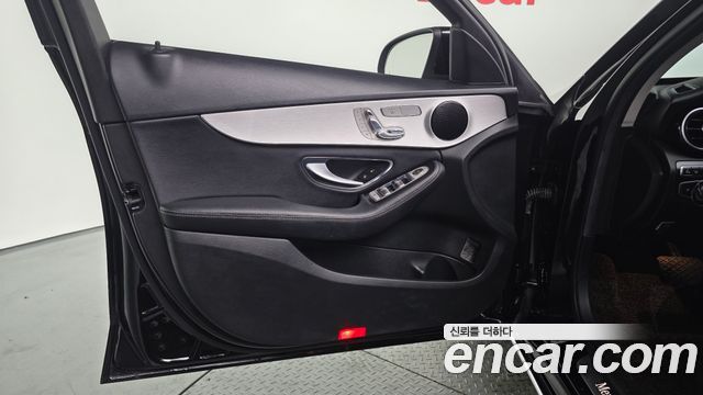 Mercedes-Benz C-Class C220 d Avantgarde