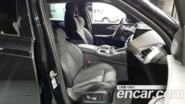 BMW XM 4.4