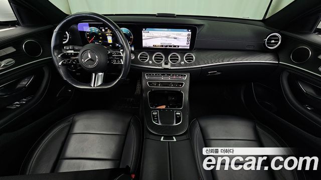 Mercedes-Benz E-Class E220d 4MATIC AMG Line