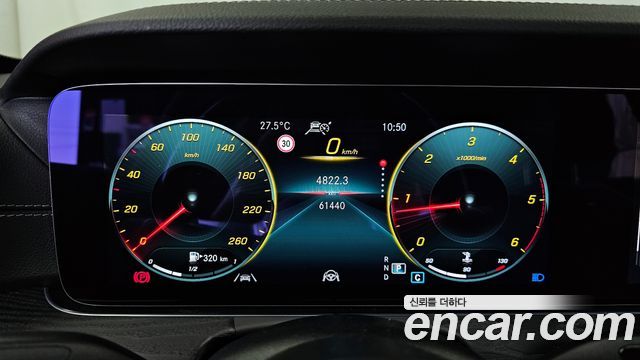Mercedes-Benz E-Class E220d 4MATIC AMG Line