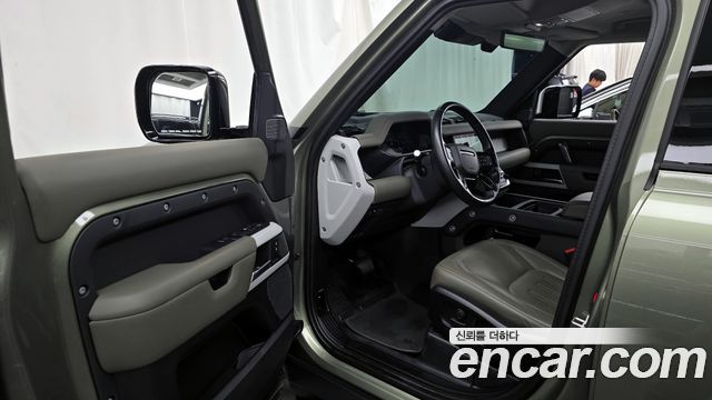 Land Rover Defender 110 D300 HSE
