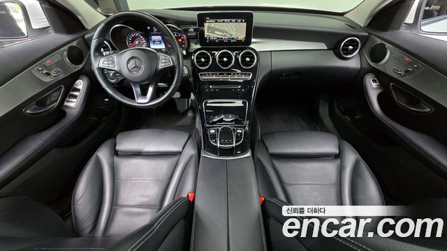 Mercedes-Benz C-Class C200 Avantgarde