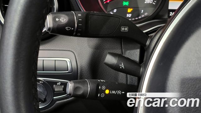 Mercedes-Benz C-Class C200 Avantgarde