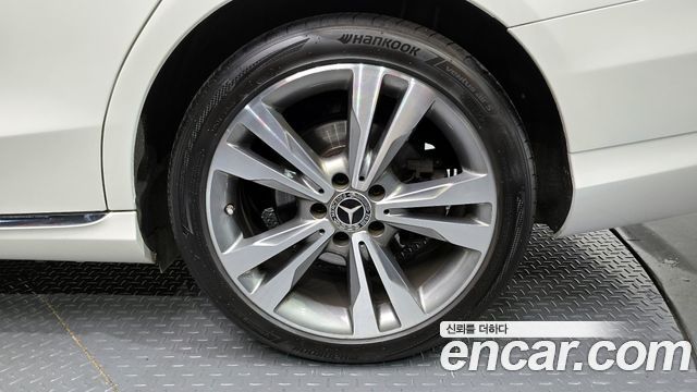 Mercedes-Benz C-Class C200 Avantgarde