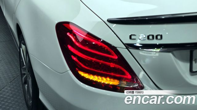 Mercedes-Benz C-Class C200 Avantgarde