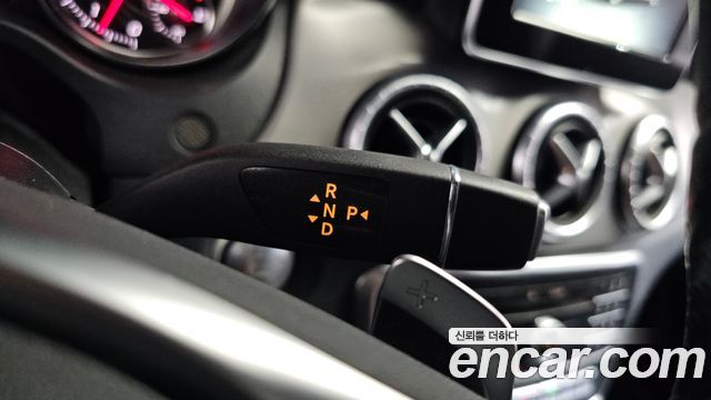 Mercedes-Benz CLA-Class CLA220 AMG Line
