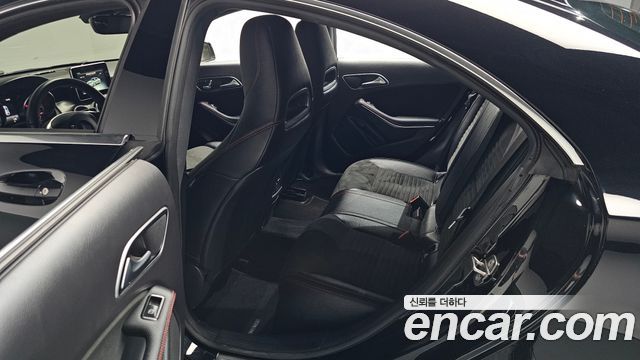 Mercedes-Benz CLA-Class CLA220 AMG Line