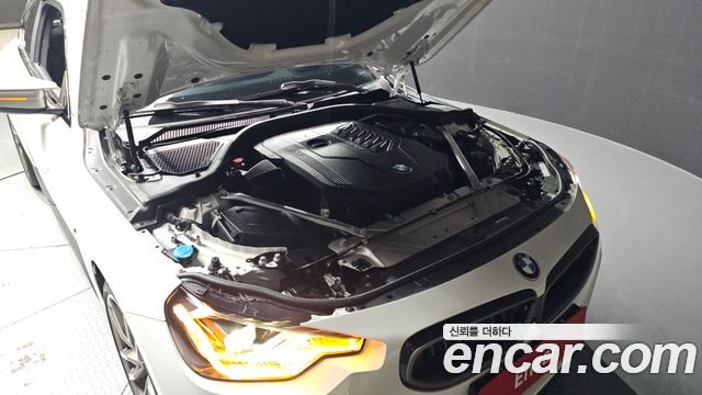 BMW 2-Series M240i xDrive Coupe