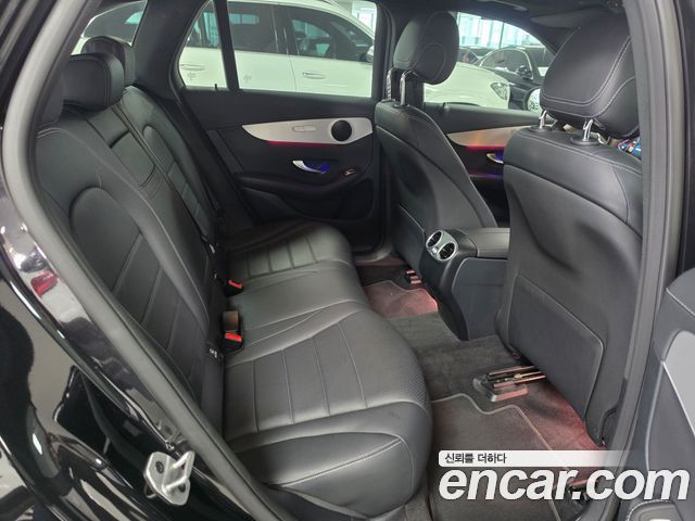 Mercedes-Benz GLC-Class GLC300e 4MATIC
