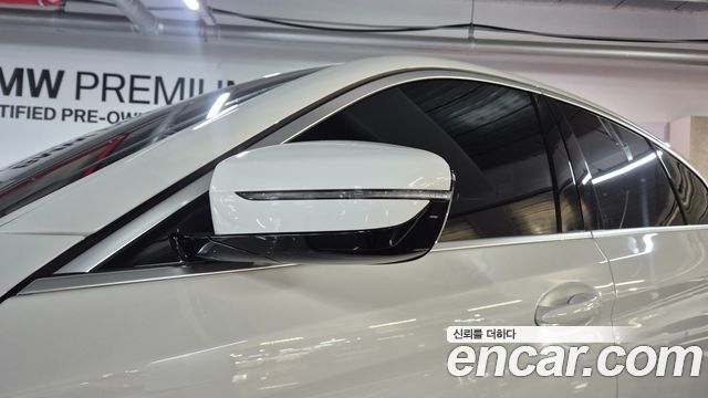 BMW 5-Series 530i M Sport Package