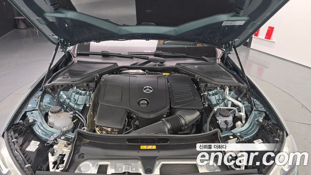 Mercedes-Benz E-Class E200 Avantgarde