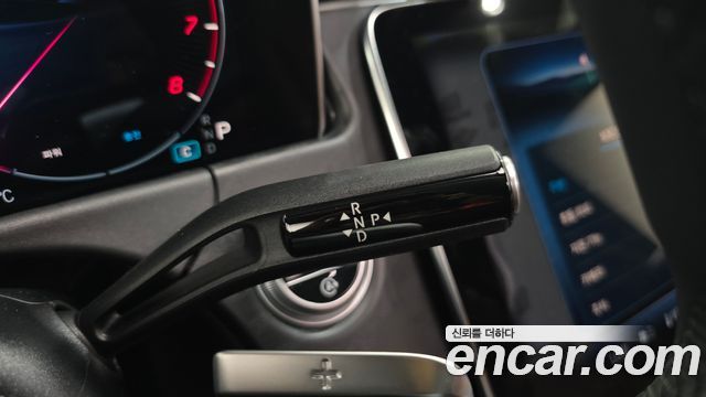 Mercedes-Benz E-Class E200 Avantgarde