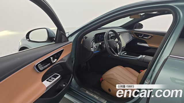 Mercedes-Benz E-Class E200 Avantgarde