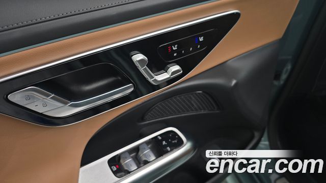 Mercedes-Benz E-Class E200 Avantgarde