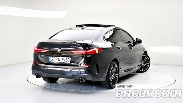 BMW 2-Series 220i M Sports