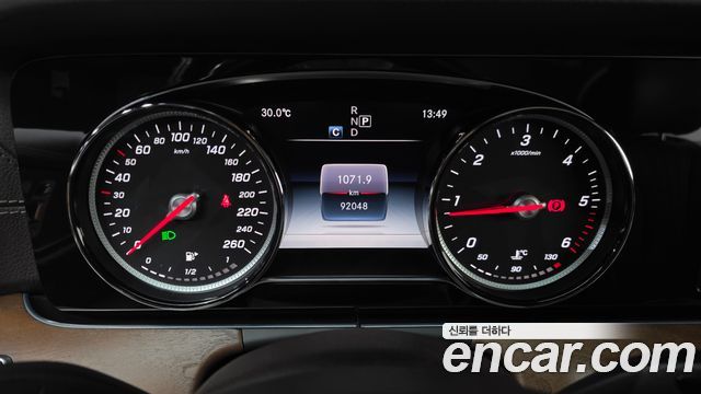 Mercedes-Benz E-Class E220d 4MATIC Exclusive