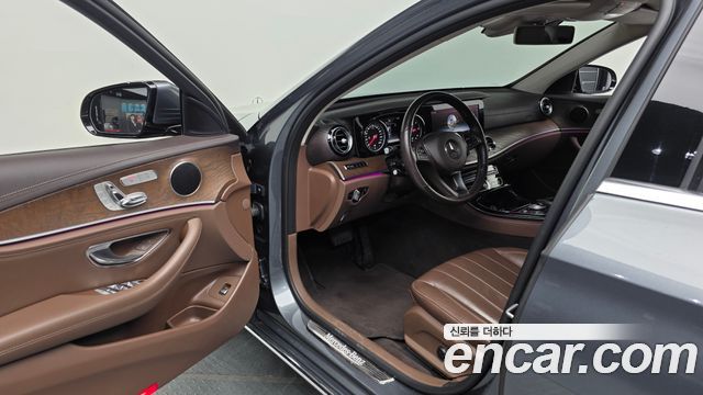 Mercedes-Benz E-Class E220d 4MATIC Exclusive