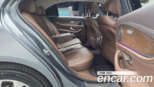 Mercedes-Benz E-Class E220d 4MATIC Exclusive