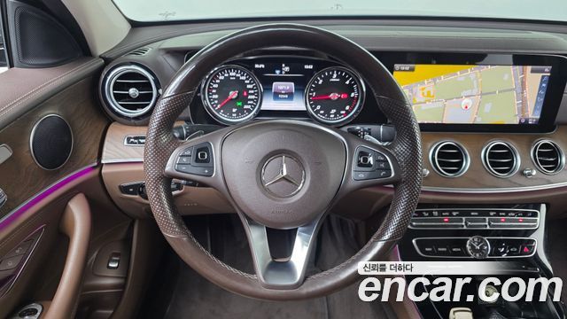 Mercedes-Benz E-Class E220d 4MATIC Exclusive