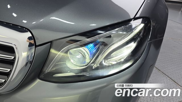 Mercedes-Benz E-Class E220d 4MATIC Exclusive