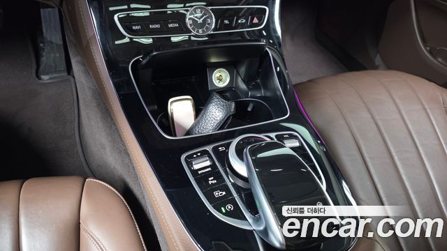 Mercedes-Benz E-Class E220d 4MATIC Exclusive