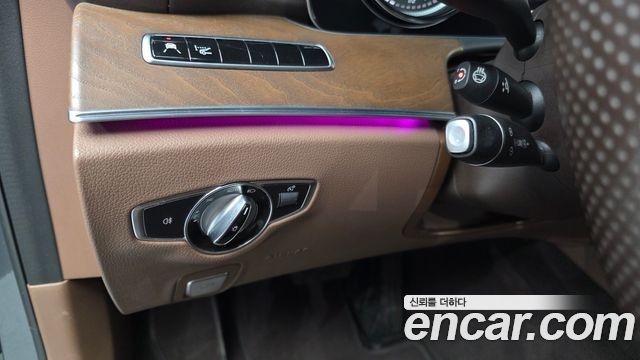 Mercedes-Benz E-Class E220d 4MATIC Exclusive