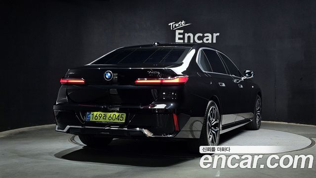 BMW 7-Series 740i xDrive M Sport