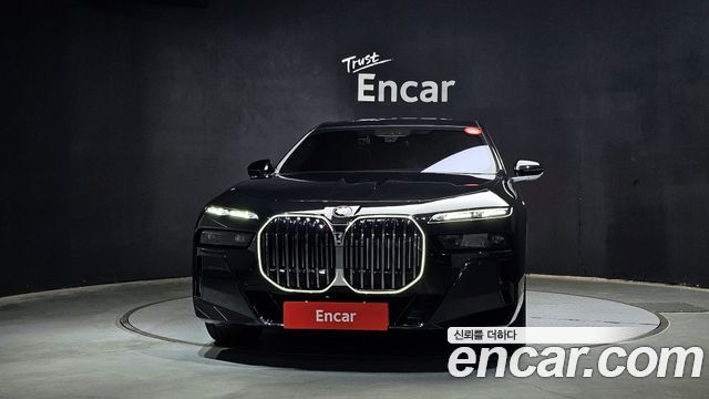 BMW 7-Series 740i xDrive M Sport