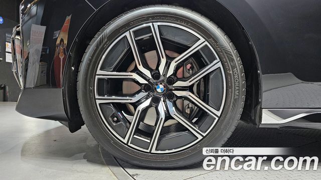BMW 7-Series 740i xDrive M Sport