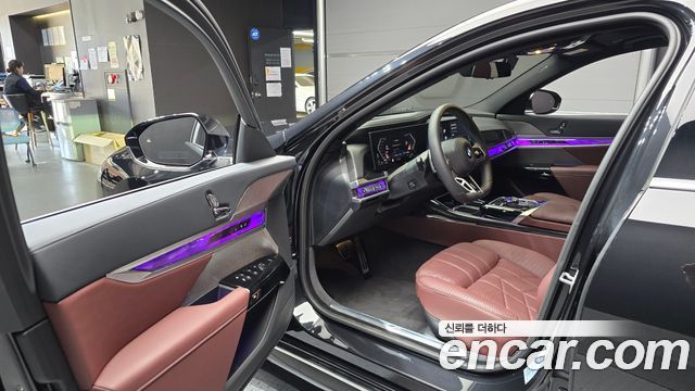 BMW 7-Series 740i xDrive M Sport