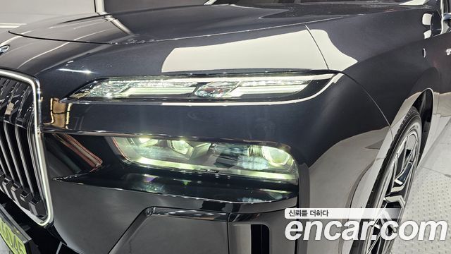 BMW 7-Series 740i xDrive M Sport