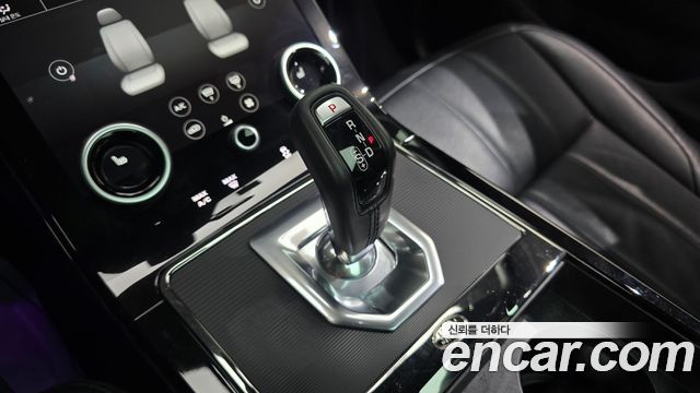 Land Rover Range Rover Evoque D180 R-Dynamic SE