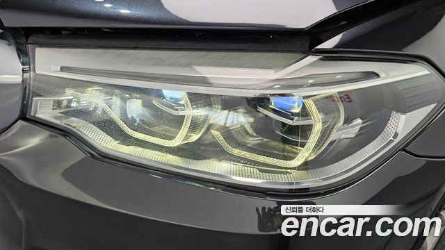 BMW 5-Series 530i xDrive M Sport Package