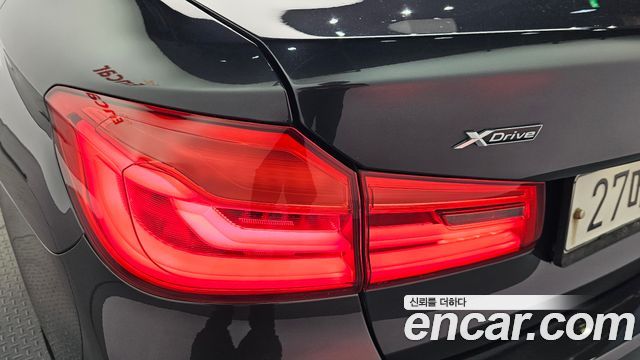 BMW 5-Series 530i xDrive M Sport Package