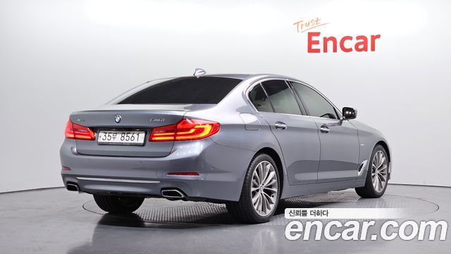 BMW 5-Series 540i xDrive Luxury Plus