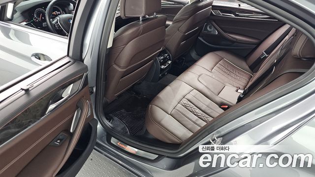 BMW 5-Series 540i xDrive Luxury Plus