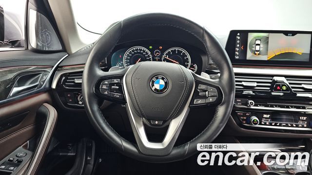 BMW 5-Series 540i xDrive Luxury Plus