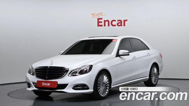 Mercedes-Benz E-Class E300 Elegance