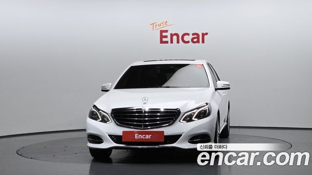 Mercedes-Benz E-Class E300 Elegance