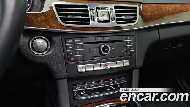 Mercedes-Benz E-Class E300 Elegance