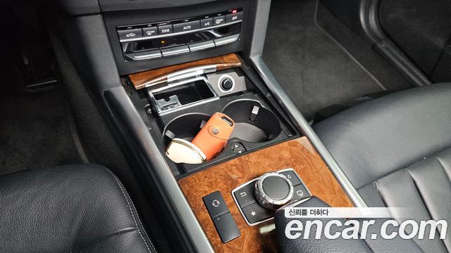 Mercedes-Benz E-Class E300 Elegance