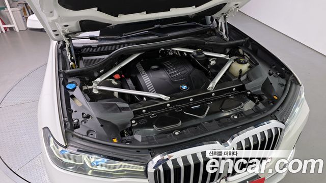 BMW X7 xDrive 40i Design Pure Excellence 6-Seater