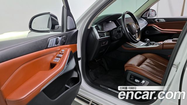 BMW X7 xDrive 40i Design Pure Excellence 6-Seater